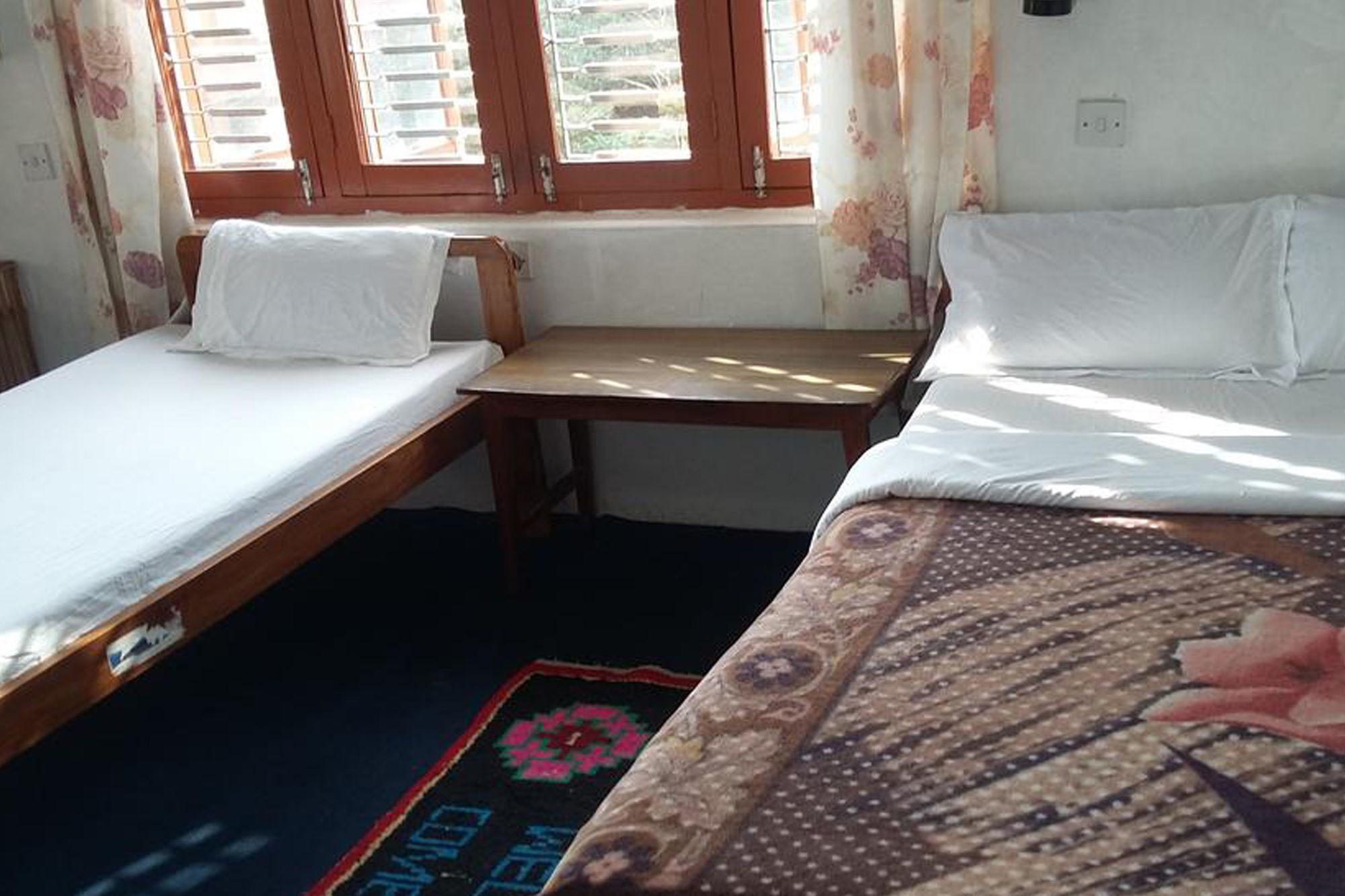 Galaxy Inn Guest House 포카라 외부 사진
